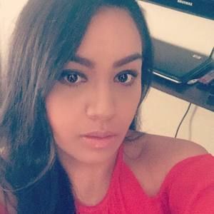 Meet your Posher, Anny