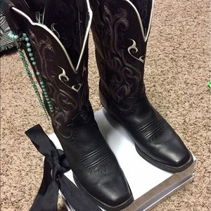 Justin Cowgirl Boots