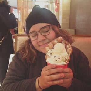 Meet your Posher, Ana