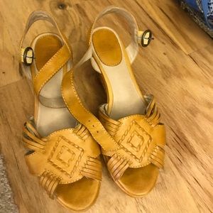 FRYE espadrilles size 9
