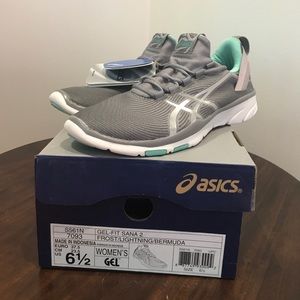 NWT Women's Asics Gel-Fit Sana 2 Size 6.5