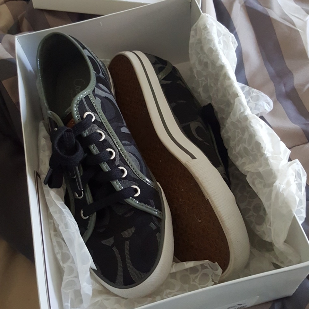 Coaxh sneakers