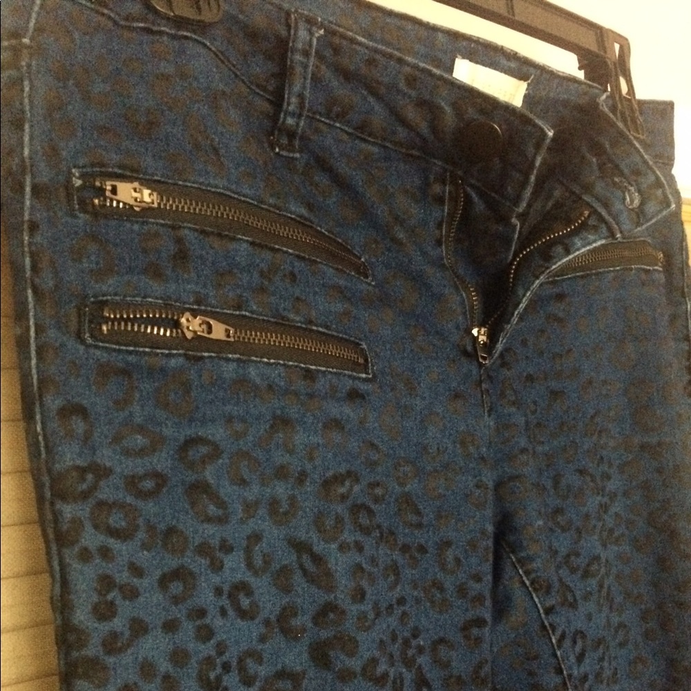 Blue Cheetah printed 👖