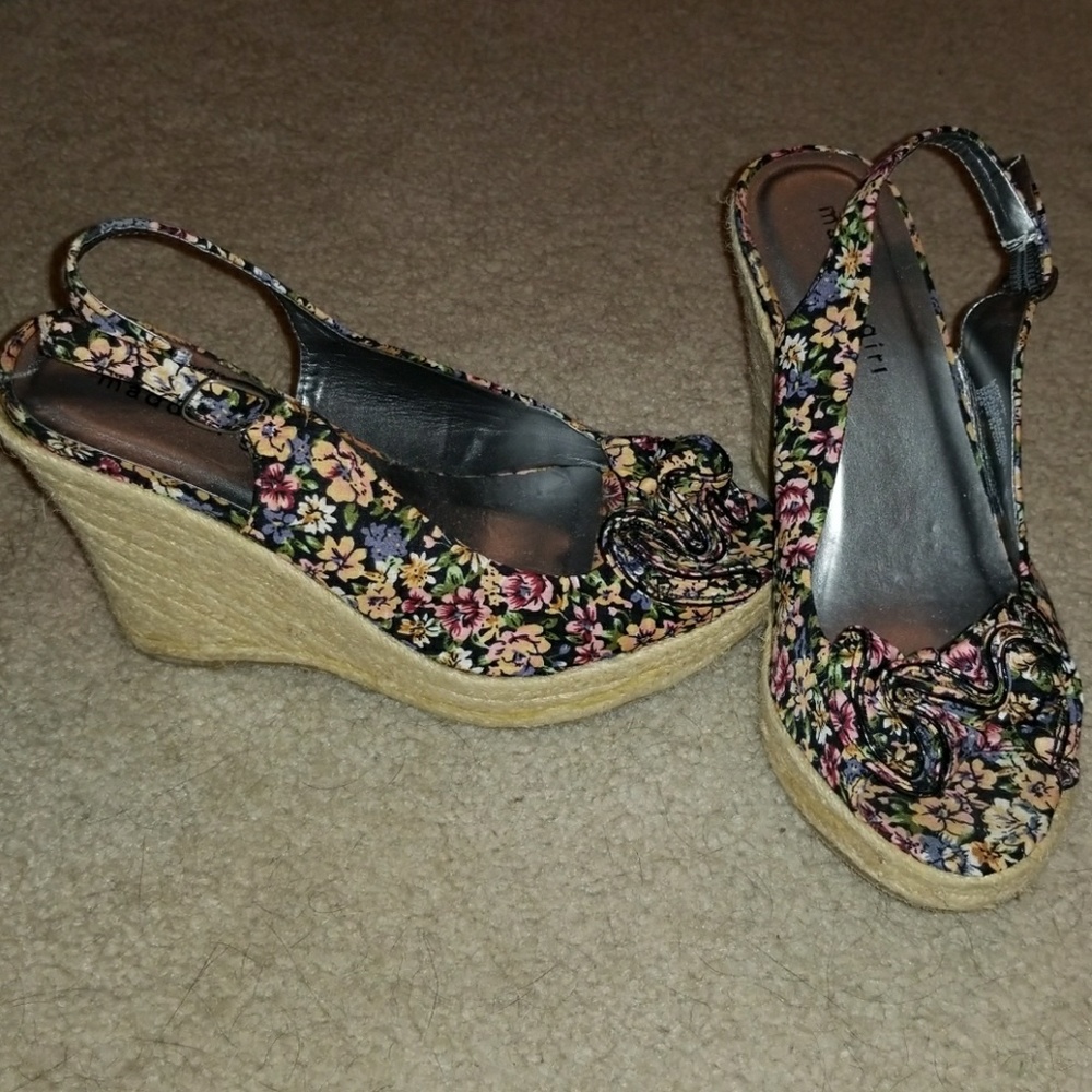 Madden girl floral peep toe wedges size 7