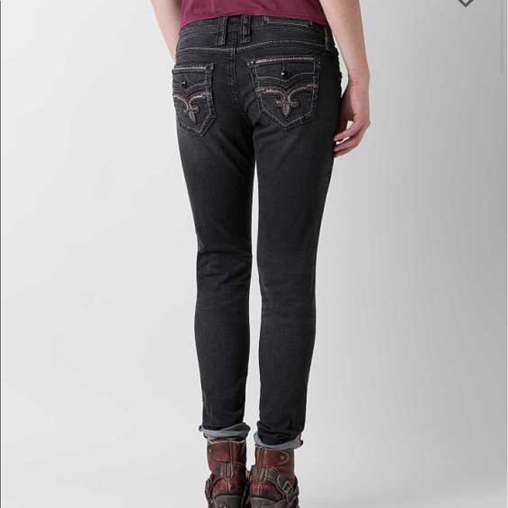 July Sale ‼️Rock revival Clair jeans