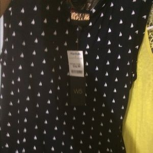 Short sleeve navy blue shirt with sail.boats