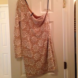 One shoulder bodycon dress.