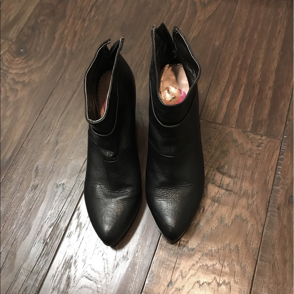 Wedge heeled booties