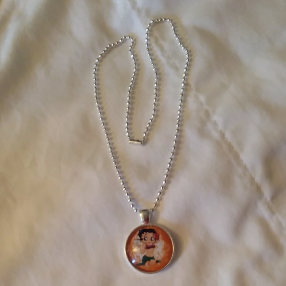 SOLD**Betty boop, Hawaiian, cabochon necklace - Picture 4 of 4