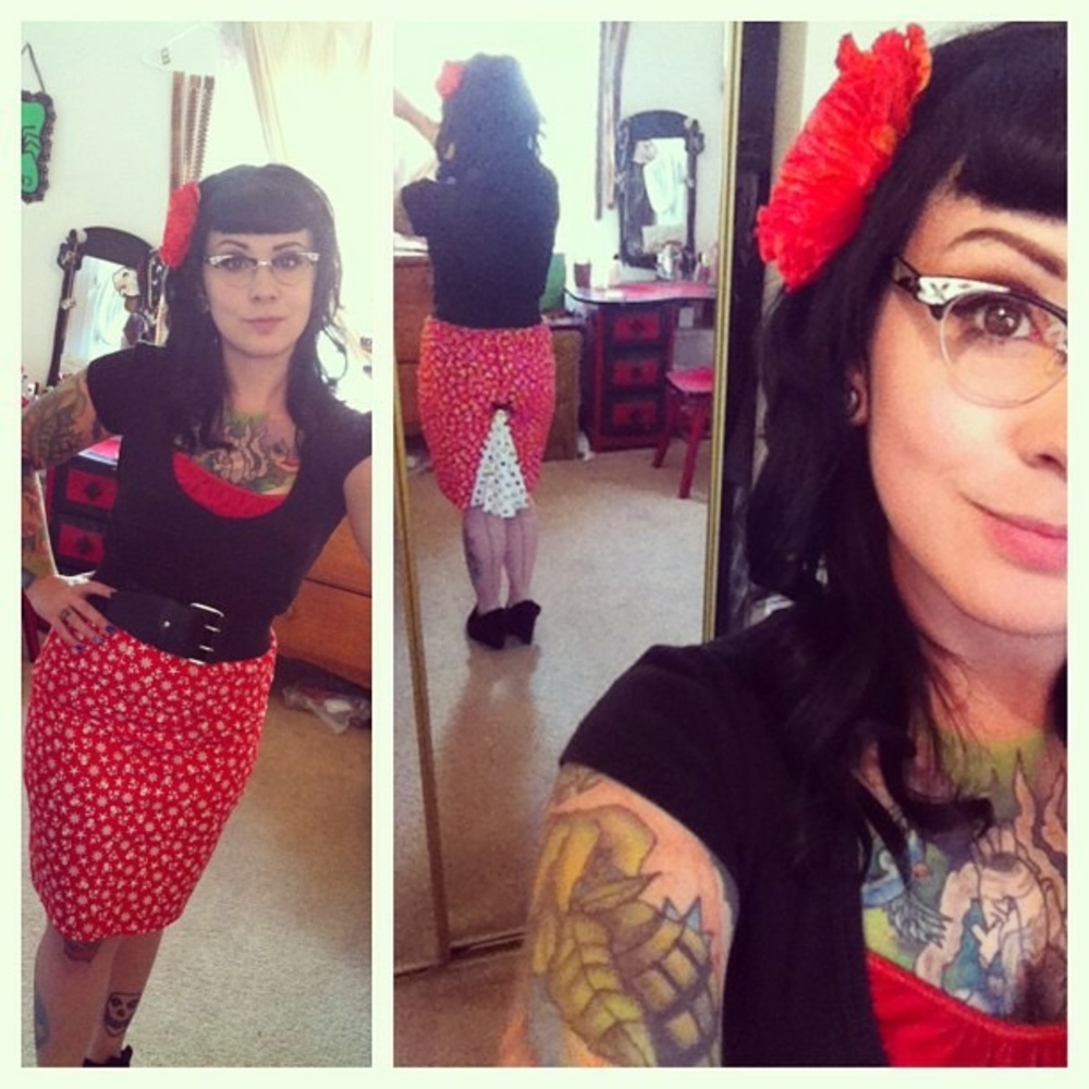 Pinup rockabilly retro pencil skirt wiggle