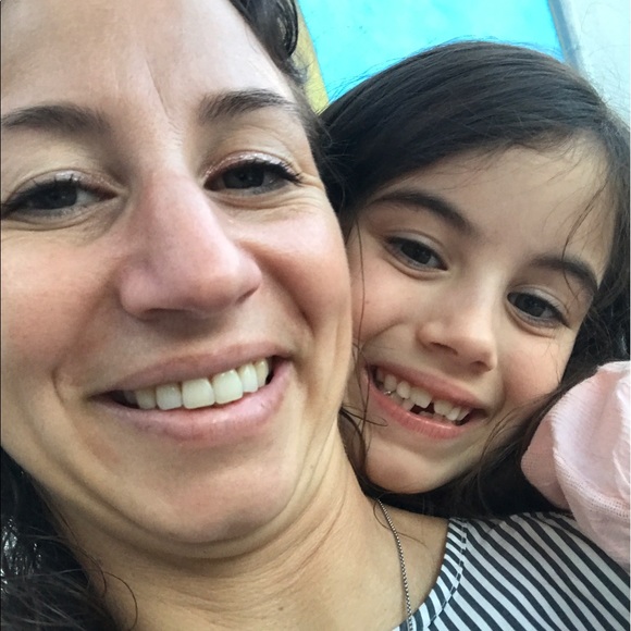 Meet your Posher, Jaclyn - Picture 2 of 2