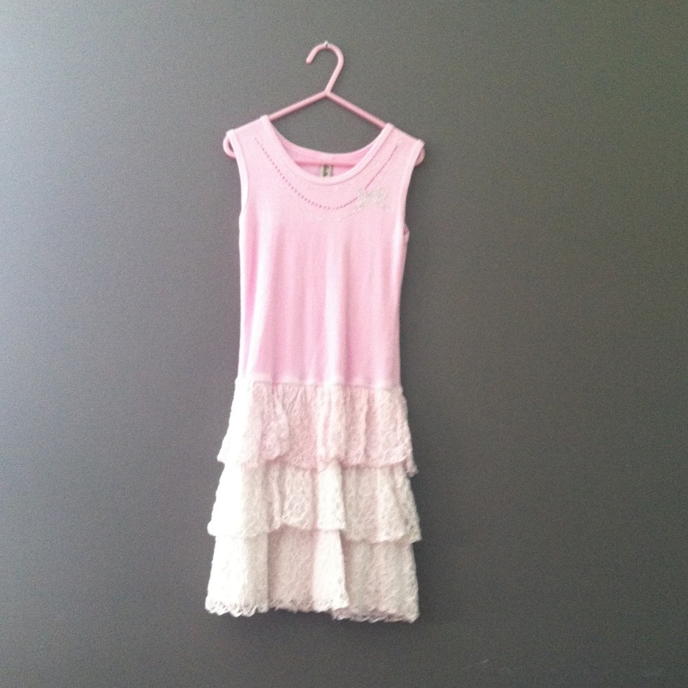 Cute pink sparkly dress!!! :) <3