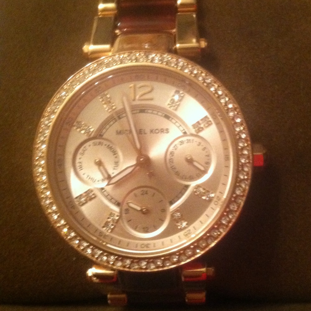 🎉Sale $75 Michael Kors Watch - Picture 3 of 9
