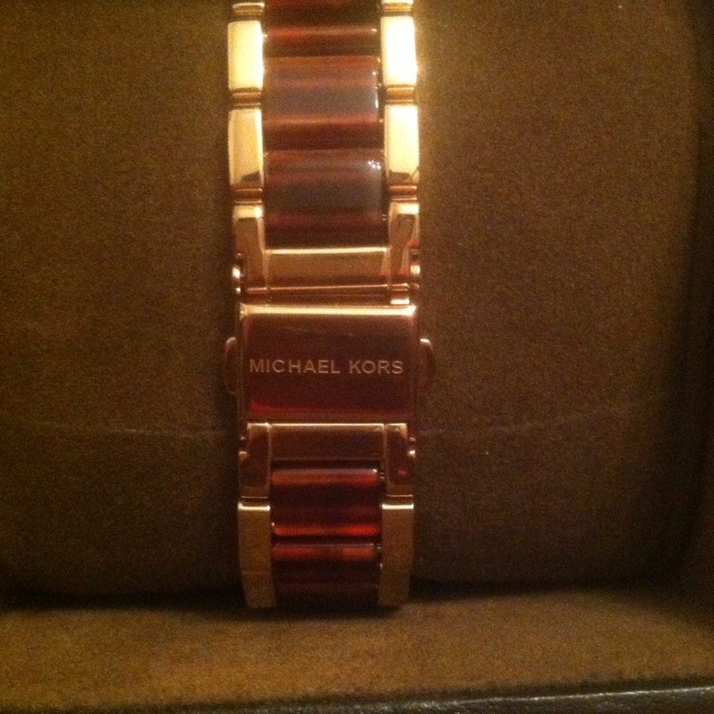 🎉Sale $75 Michael Kors Watch - Picture 4 of 9