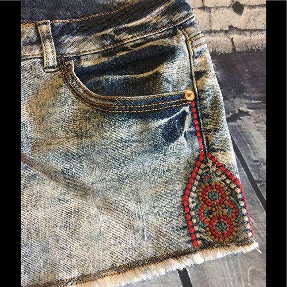No Boundaries Pants - NWOT No Boundaries Womens Denim Shorts  13