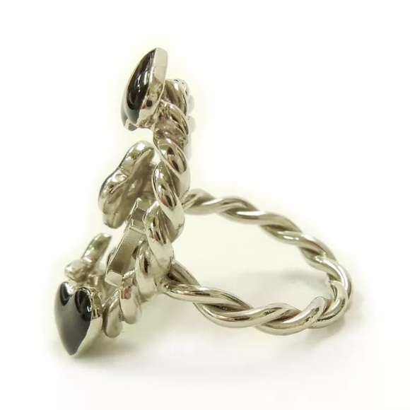 Louis Vuitton Ring🖤SOLD🖤 - Picture 4 of 6