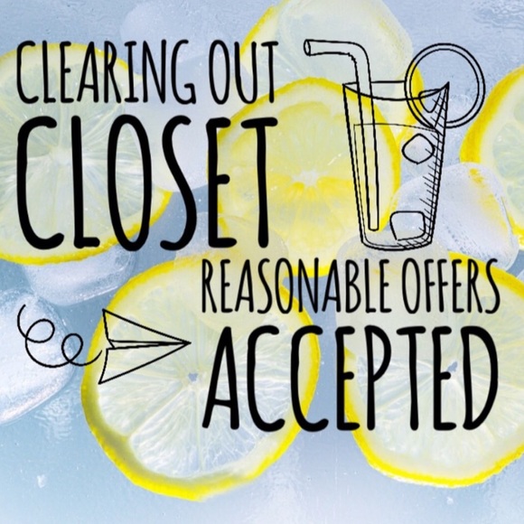 I'm cleaning out! 😊☀️👗👛👠👚👒👜😊 - Picture 1 of 1