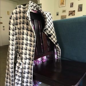 Houndstooth winter peacoat