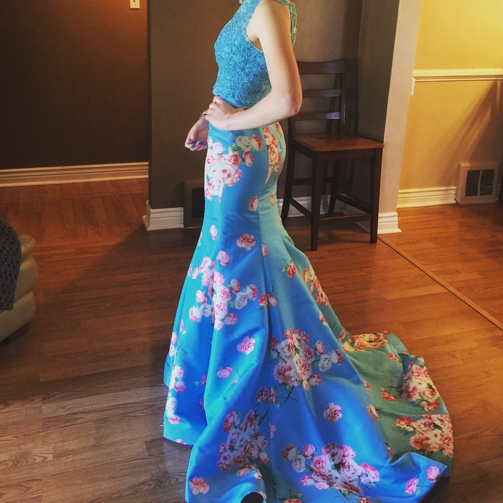 Authentic Sherri Hill 2016 Prom Dress