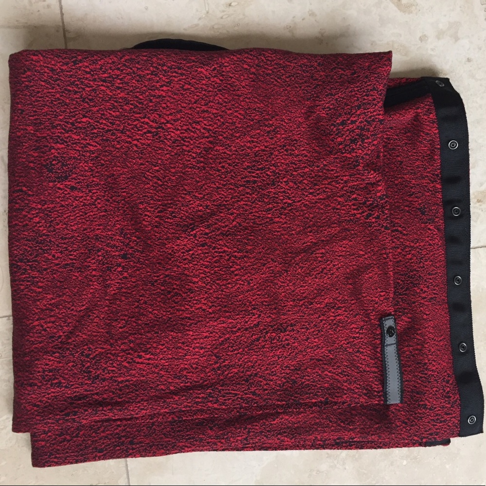 Lululemon Wrap Scarve Multi-Sport