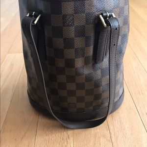 Authentic Louis Vuitton bucket handbag