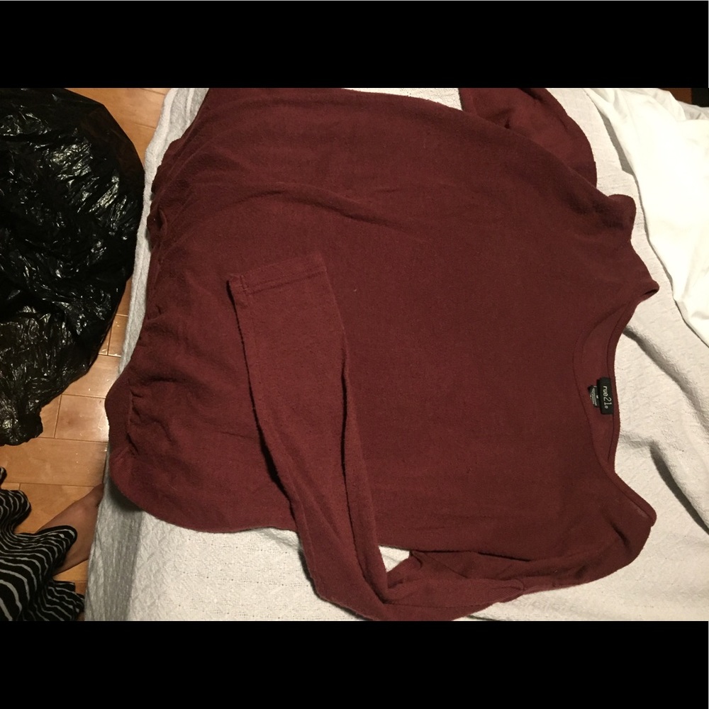 Red sweater - Picture 2 of 2