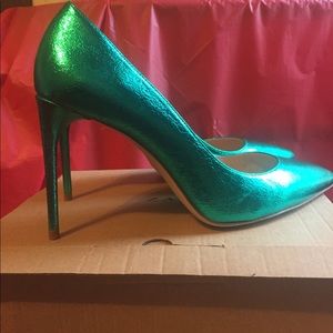 metallic green heels