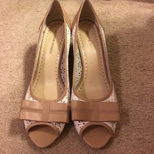White and nude peep toe wedges