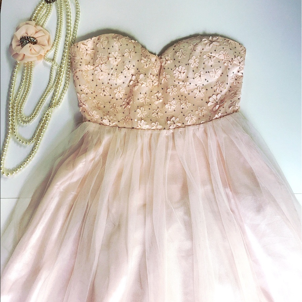 Forever 21 Light Pink Dress