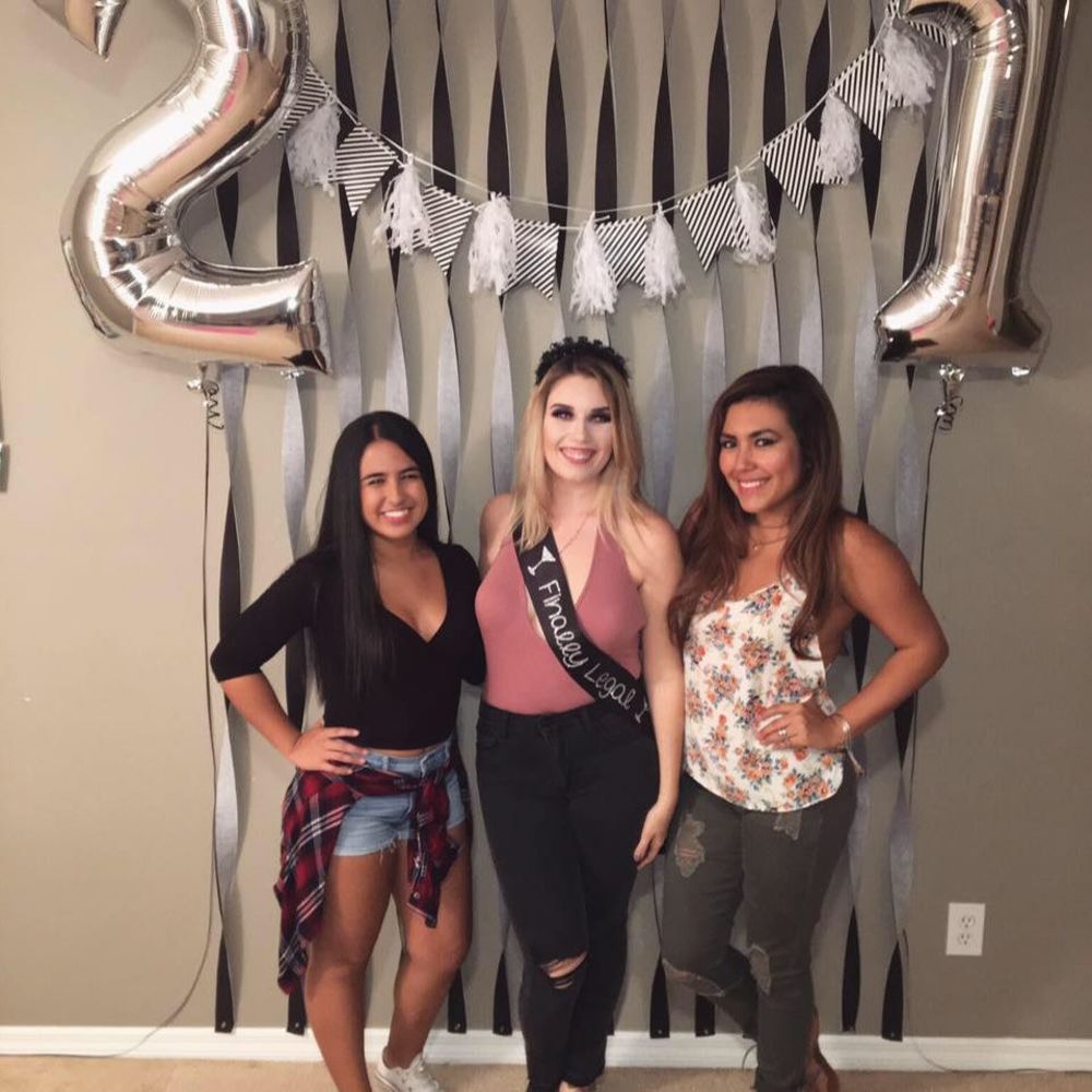 Meet your Posher, Maria