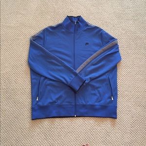 Nike performance light weight zip up