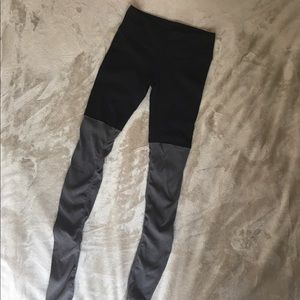 Alo Yoga "Goddess" Leggings XS/S