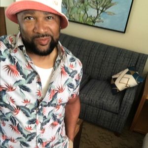 Meet your Posher, Jayrod