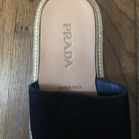 Prada slides - Picture 2 of 4