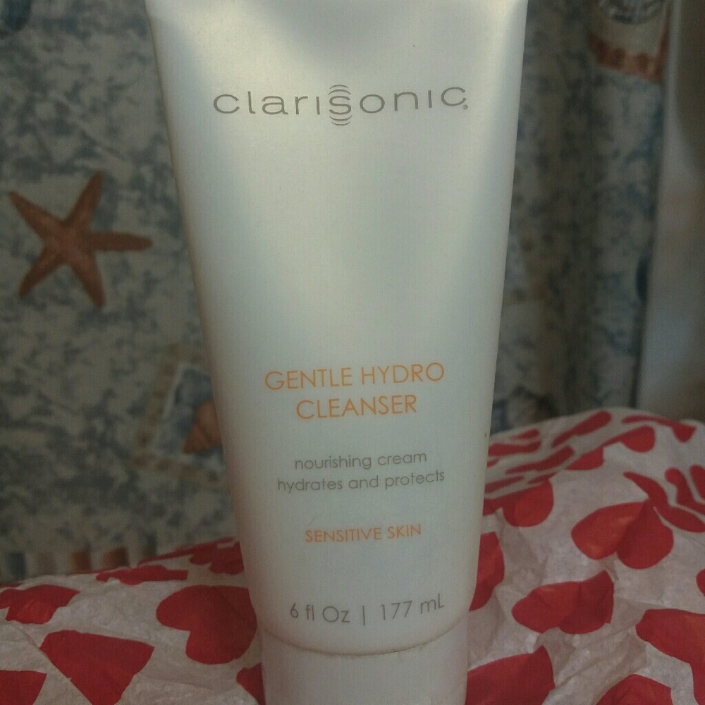 Gentle Hydro Cleanser