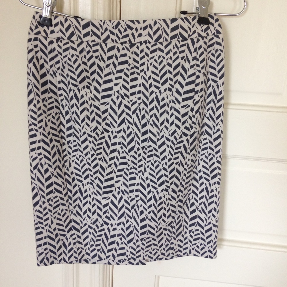LOFT Printed Pencil Skirt NWT