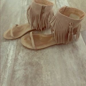 Fringe sandals