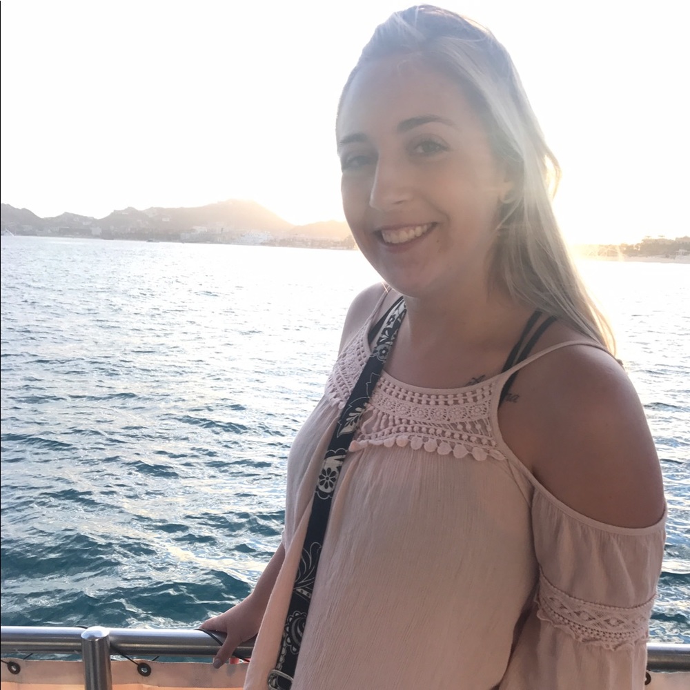 Meet your Posher, Allissa