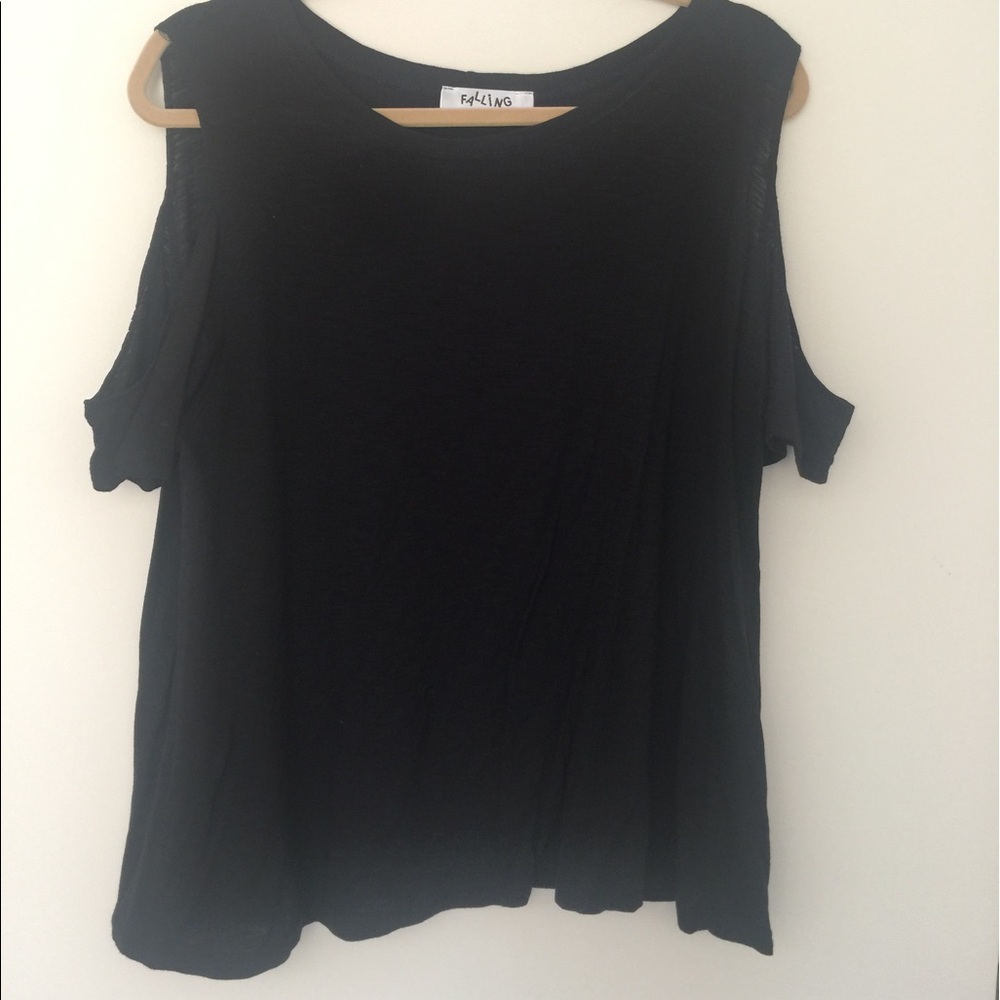 FALLING LOVE SZ L SHOULDER-LESS BLACK T-Shirt