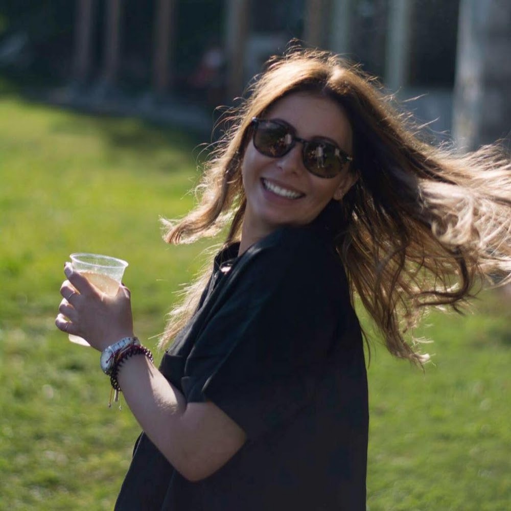 Meet your Posher, Daniella