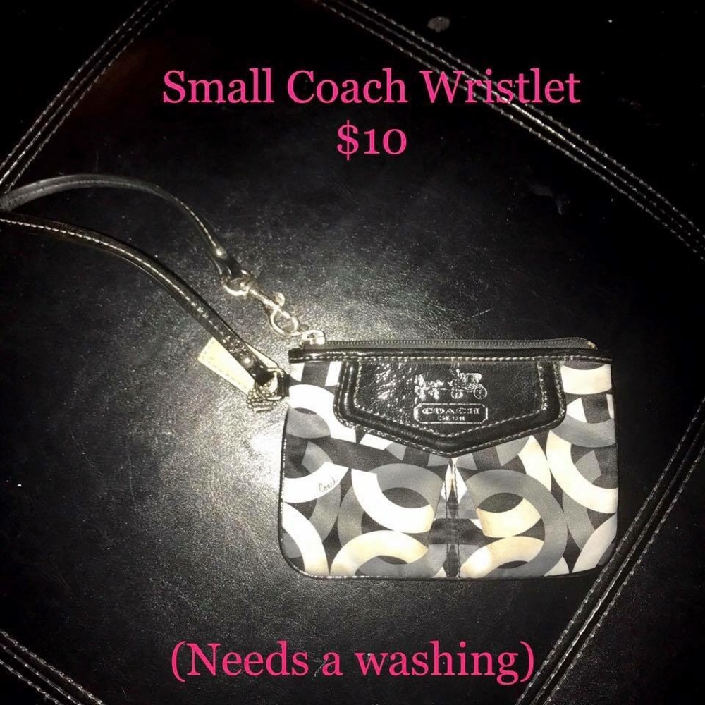 Coach Wristlet. Small.