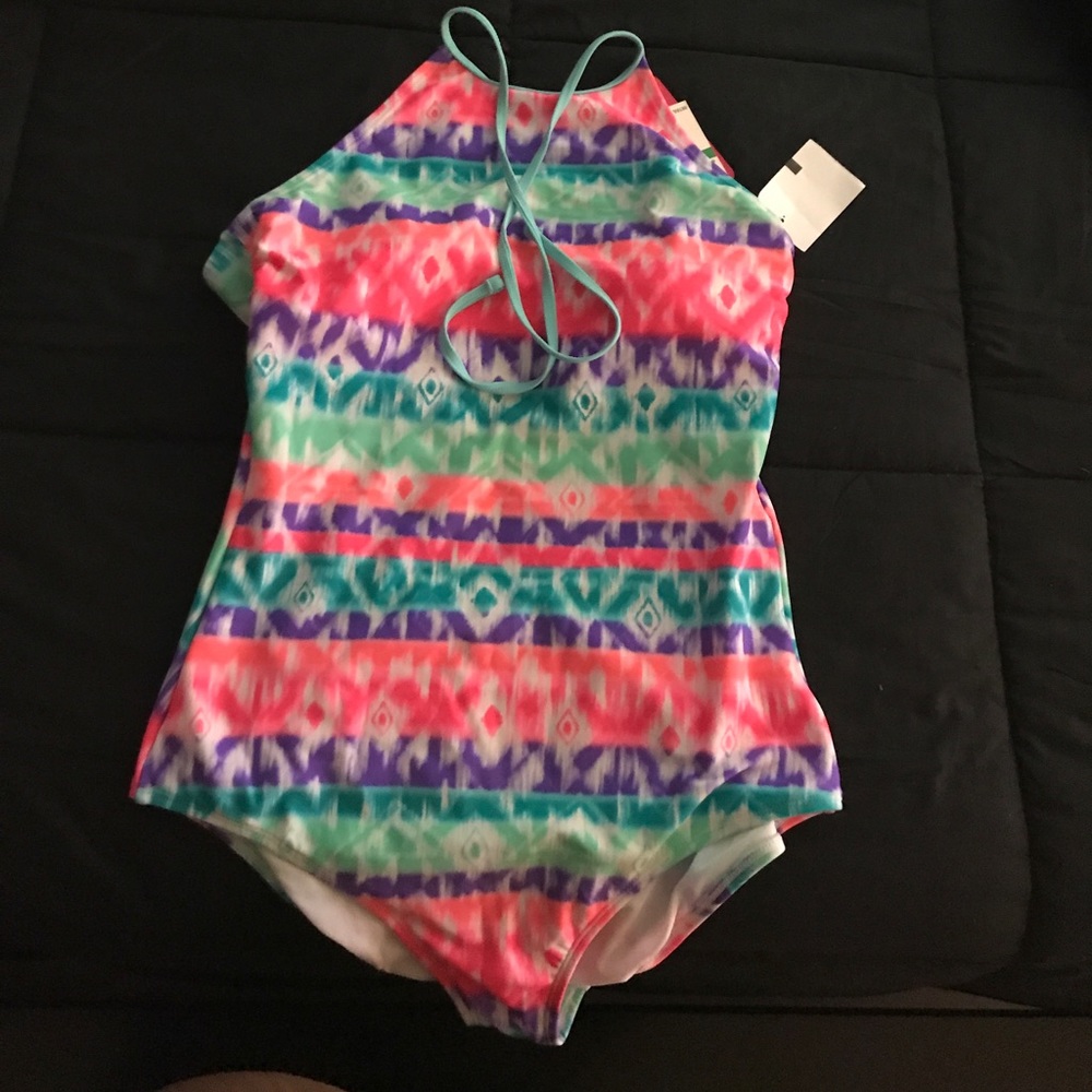 Brand new swimming suit one pieces..size L
