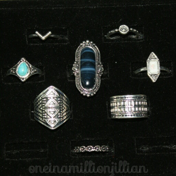 8pc Set Boho Style Rings - Picture 4 of 5