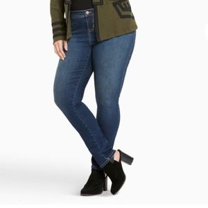 GUC Torrid Dark Wash Skinny Jeans in 16R