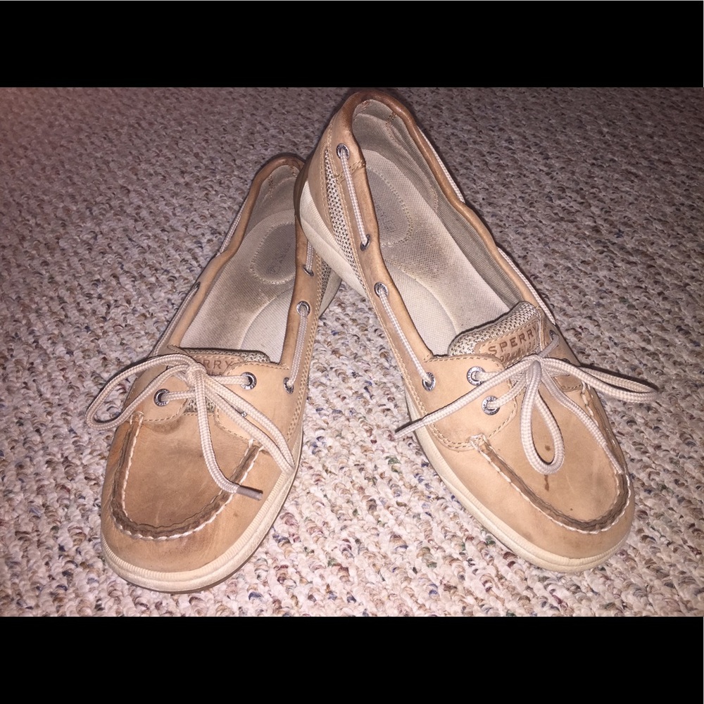 Tan Sperry Top Siders