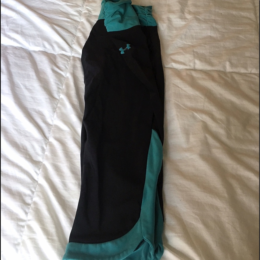 Under armour crop leggings