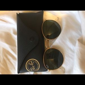 Round Ray-Bans