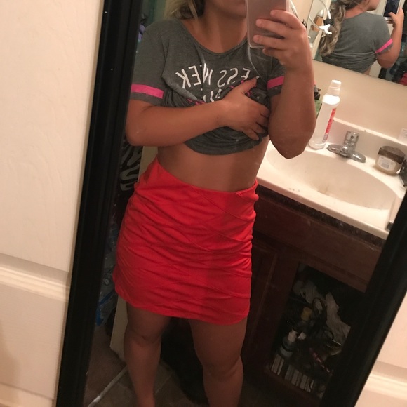 Dresses & Skirts - Orange high waisted skirt like new❣️