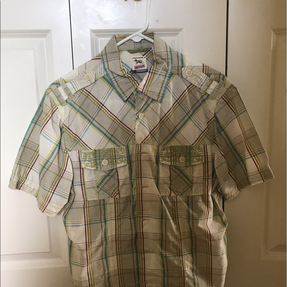 Casual yet stylish button down casual shirt