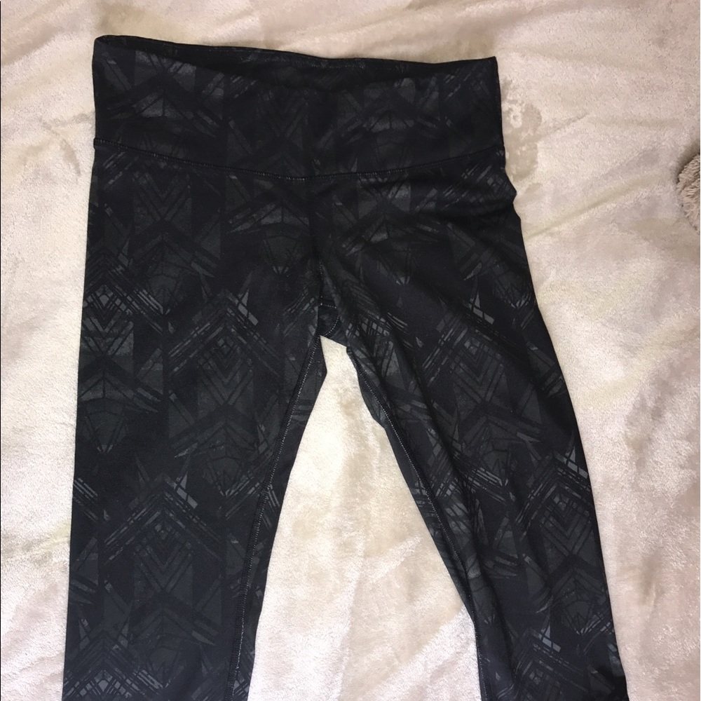 Alo Yoga Airbrush Capri Pant Size M